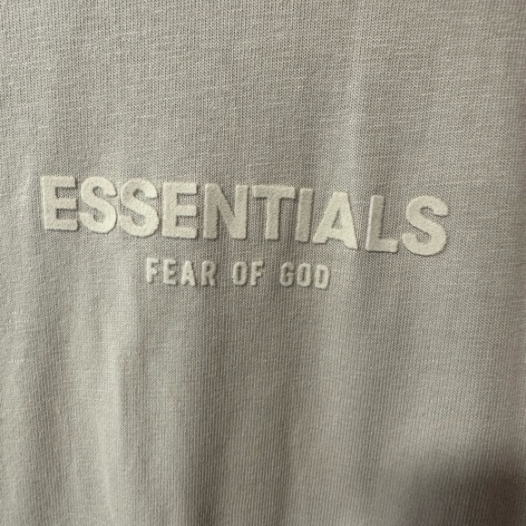 Essentials Fear Of God Tshirt - Picture 4 of 7